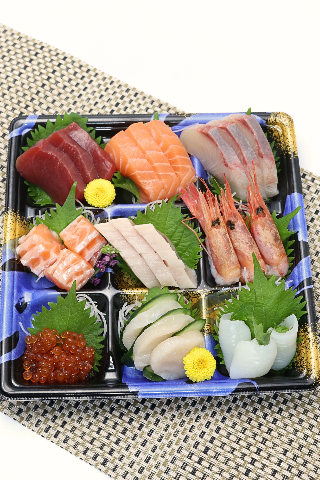 9 Kinds Fresh Sashimi Platter