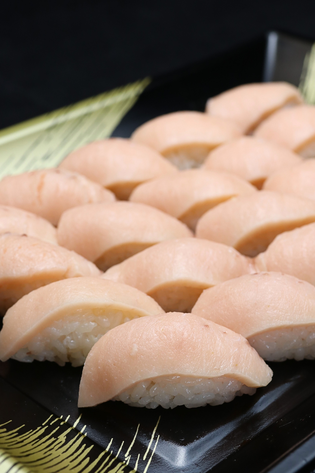 Mekajiki Sushi Platter (20 PCS)