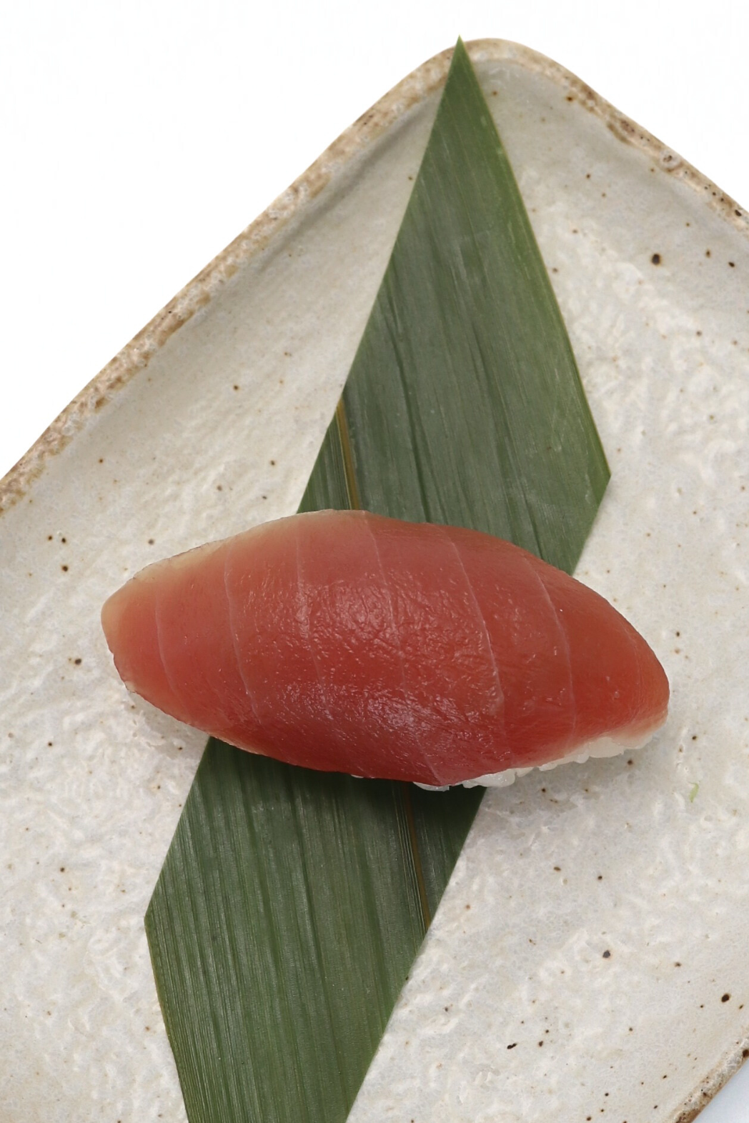 Maguro Sushi (Yellowfin Tuna) (2 PCS) – Mita Sushi